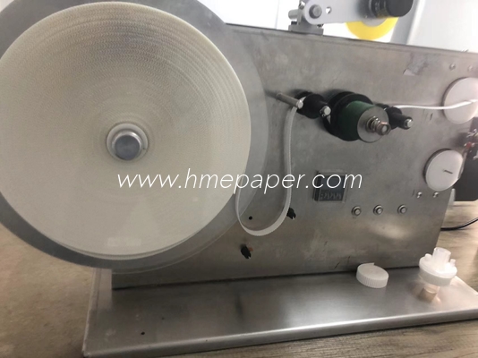 comprare Macchina di avvolgimento di rotoli di carta HME personalizzabile con diametro di rotoli da 19-60 mm e alta velocità online manufacture